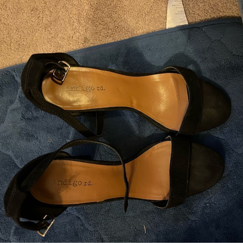 Indigo rd heels 7‎